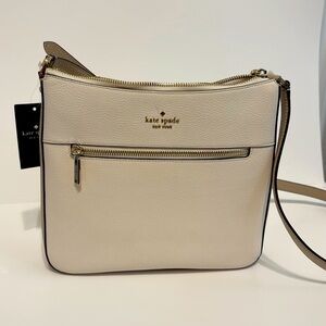 Kate Spade White/Light Sand Crossbody NWT Authentic 10 1/2x9 1/2x2 1/2